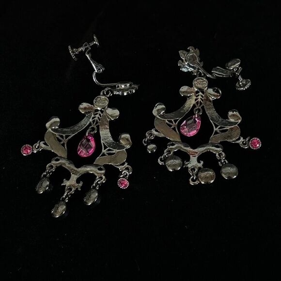 Joan Rivers Parisian 2.5” Chandelier Clip On Hot Pink and Black Metal Earrings - Picture 5 of 7